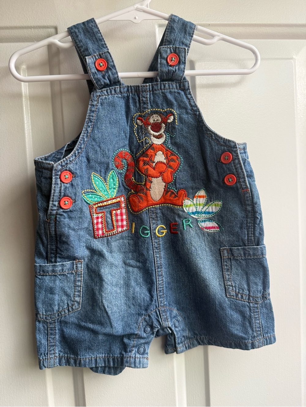 Disney tigger overalls size 0-3m